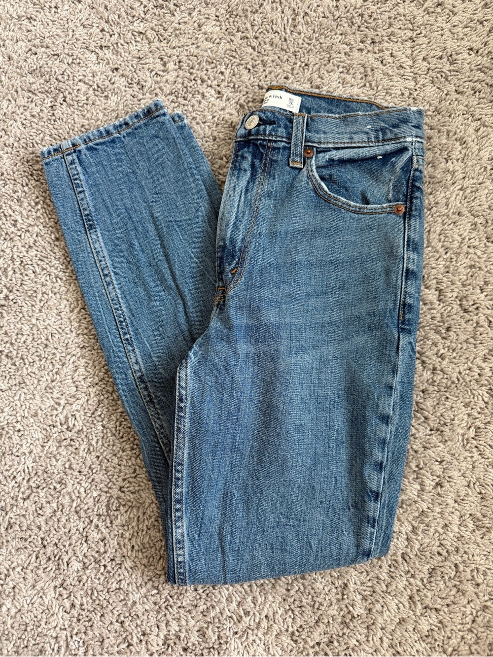 Abercrombie & Fitch The Skinny High-Rise Denim Jeans